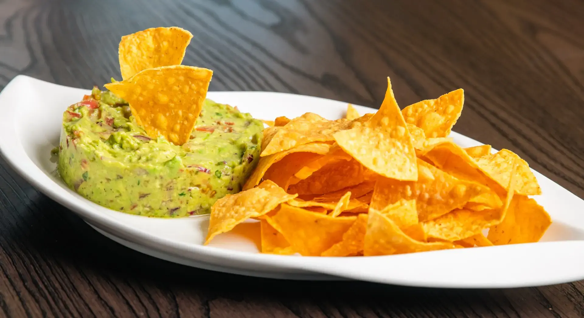 Guacamole Bowl Edmonton – fresh avocado guacamole served at El Taco Loco Downtown